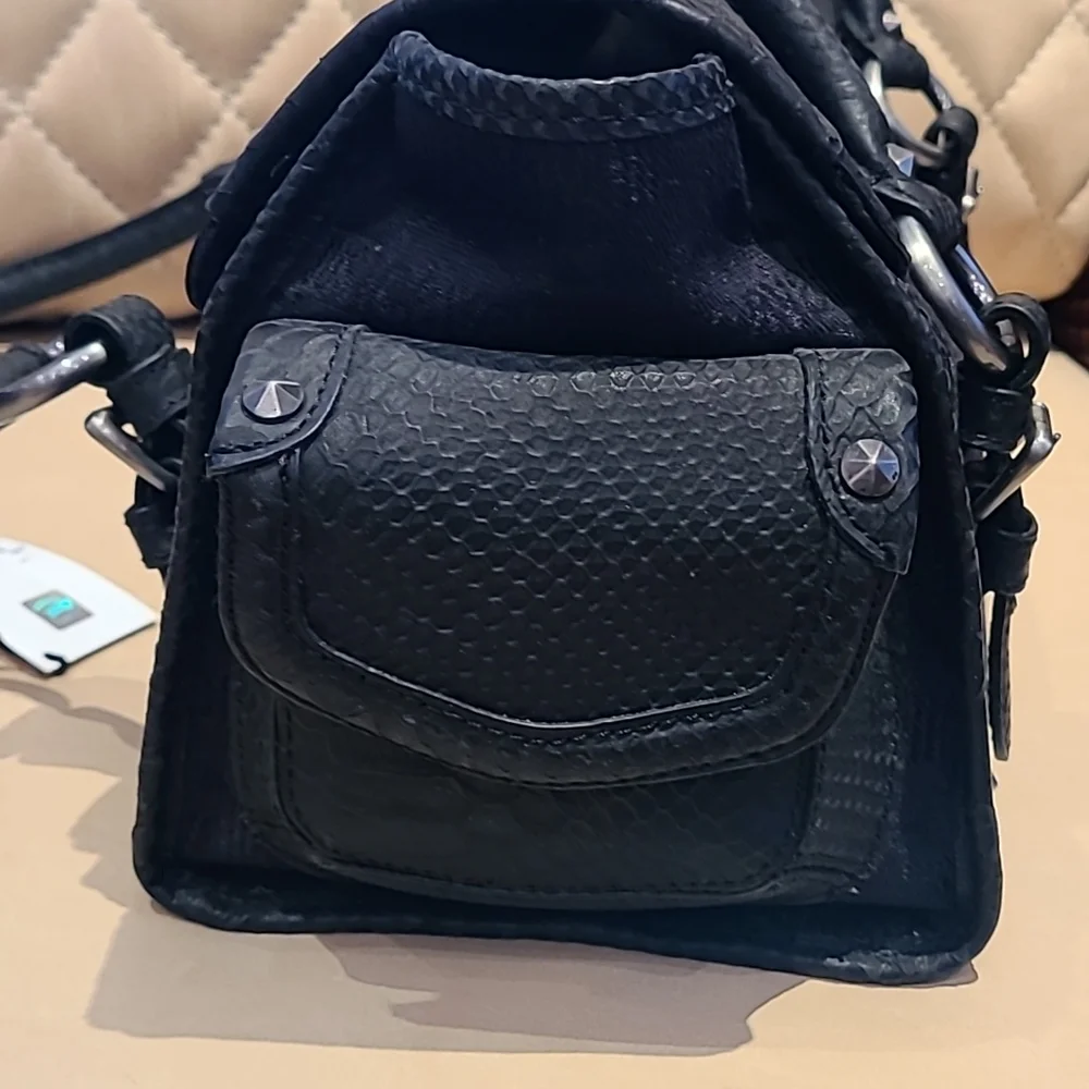 Just Cavalli brand new handbag with logo. - Picture 9 of 16